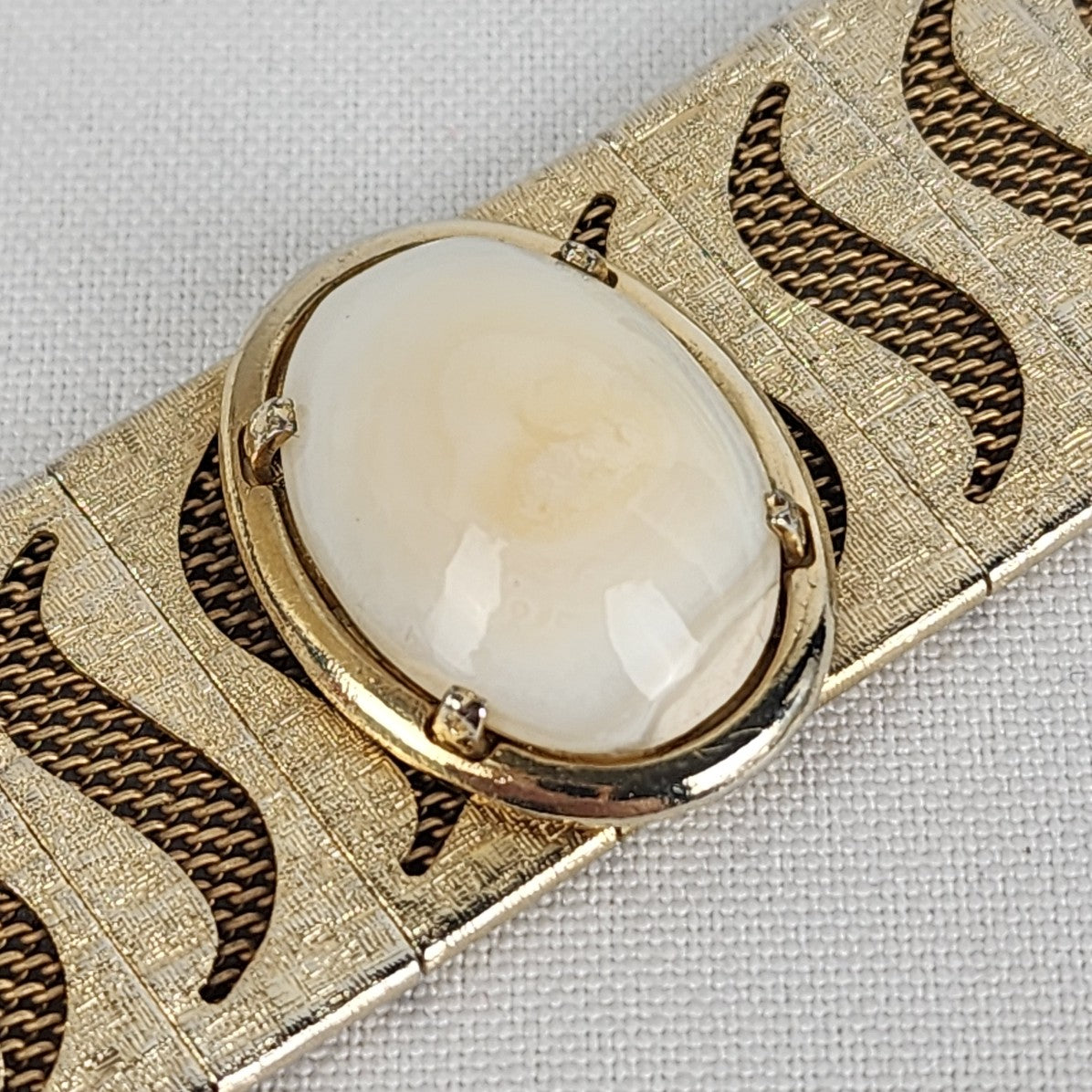 Vintage Gold Tone Natural Stone Bracelet