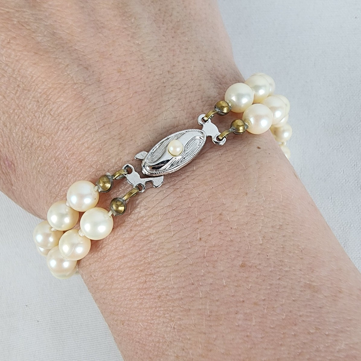 Vintage Faux Pearl Cream Beaded Knotted Bracelet