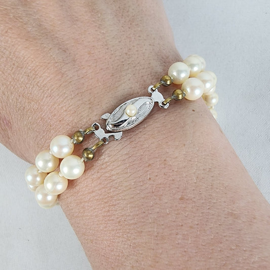 Vintage Faux Pearl Cream Beaded Knotted Bracelet