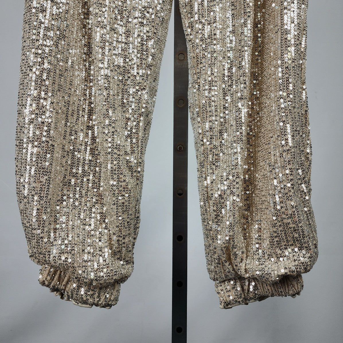 She & Sky Cream Sequined Jogger Pants Size M