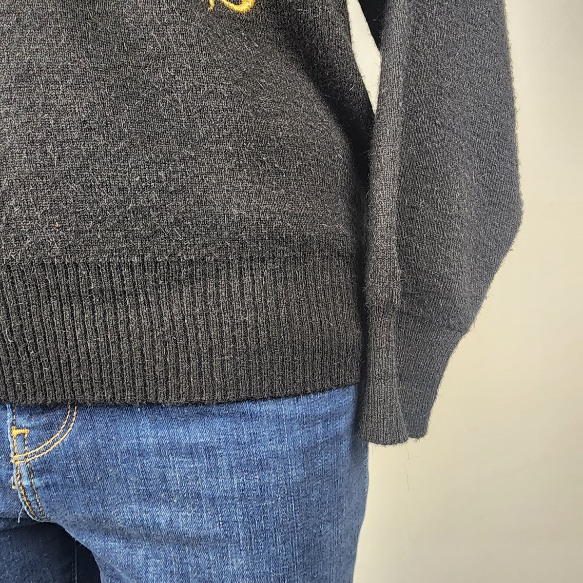 Vintage Ms. Sheryl Black & Gold Knit Sweater Size M