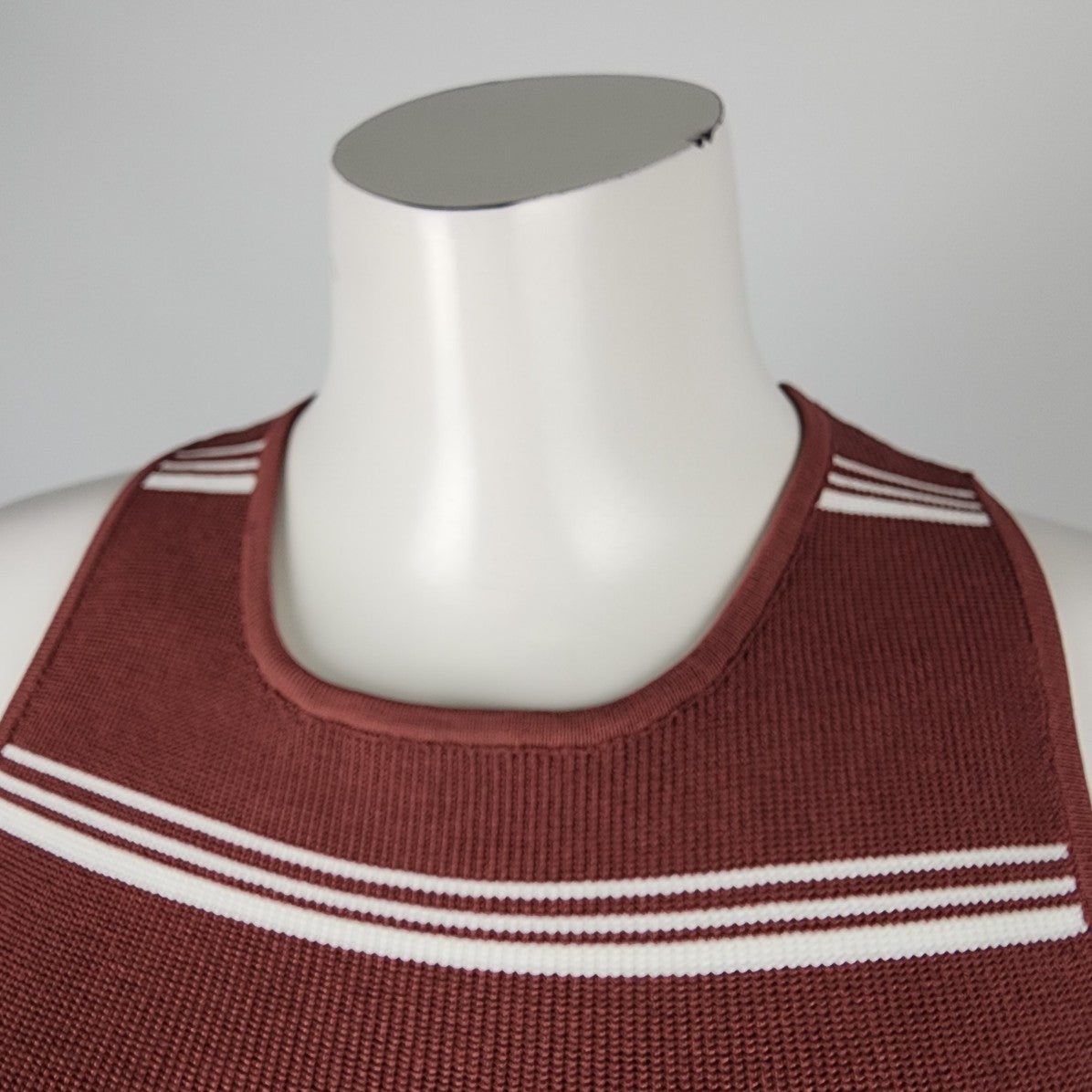 Babaton Aritzia Burgundy Knit Racer Crop Top Size M