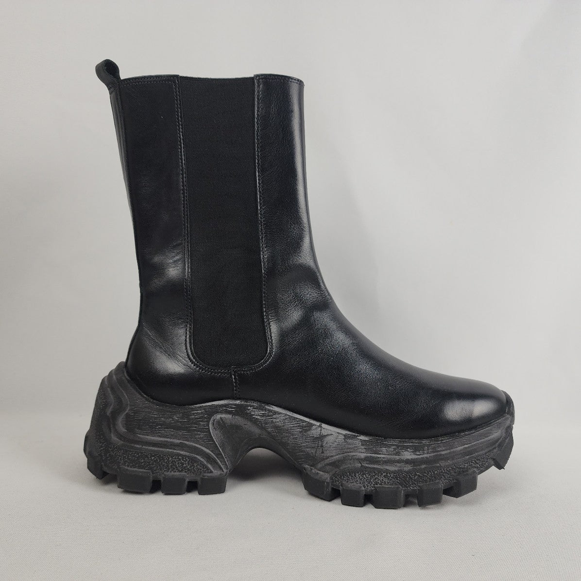 L'intervalle Black Leather Chunky Sole Boots Size 8.5