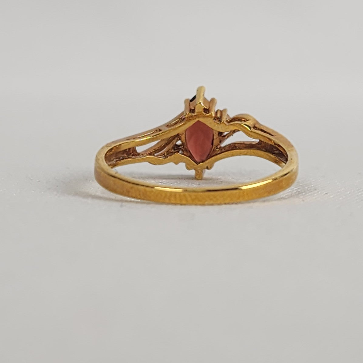 Gold Tone Red Stone Ring Size 11