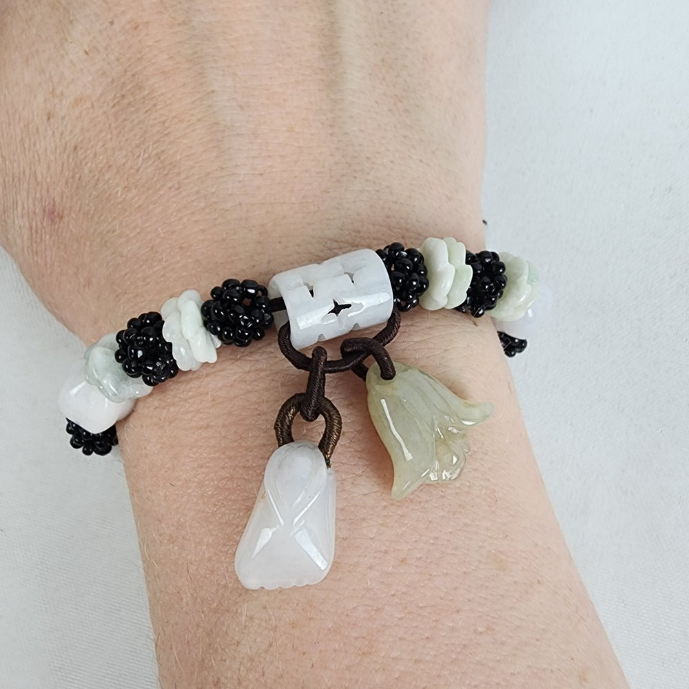 White Beaded Floral Dangle Adjustable Bracelet