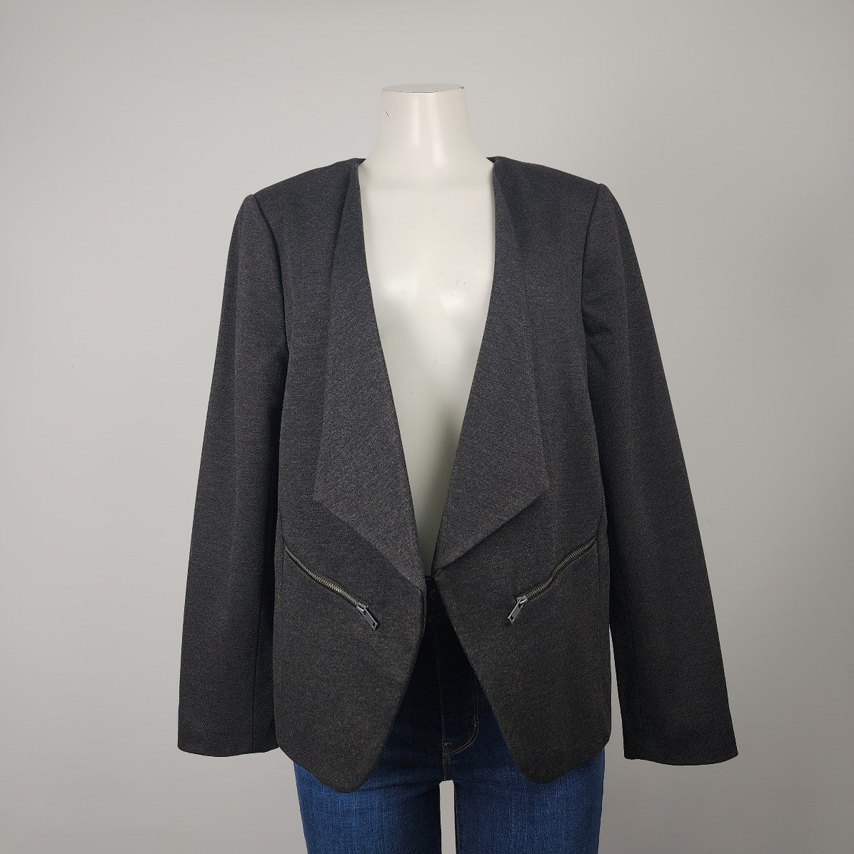 Reitmans Charcoal Grey Waterfall Blazer Size 16