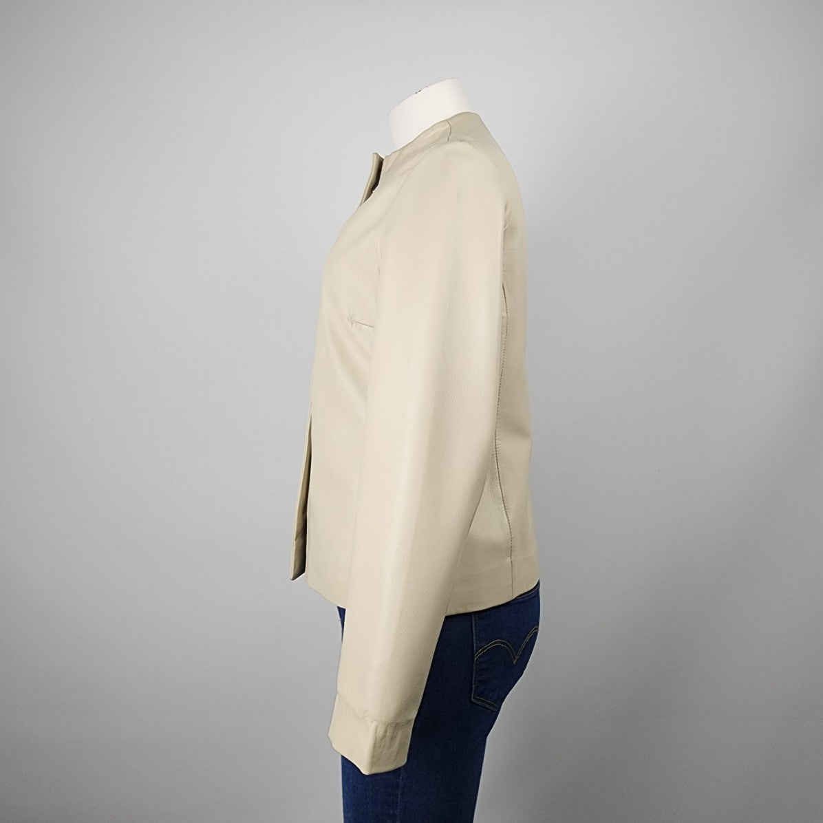 Susan Bristol Cream Leather Zip Up Jacket Size 6