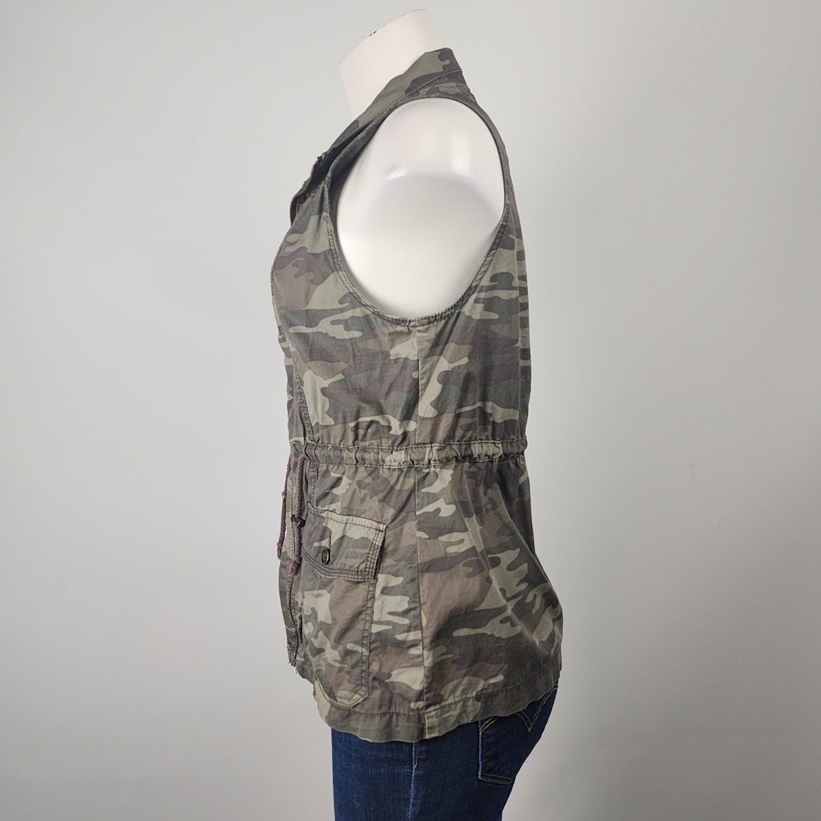 Maurices Green Camo Zip Up Vest Size S