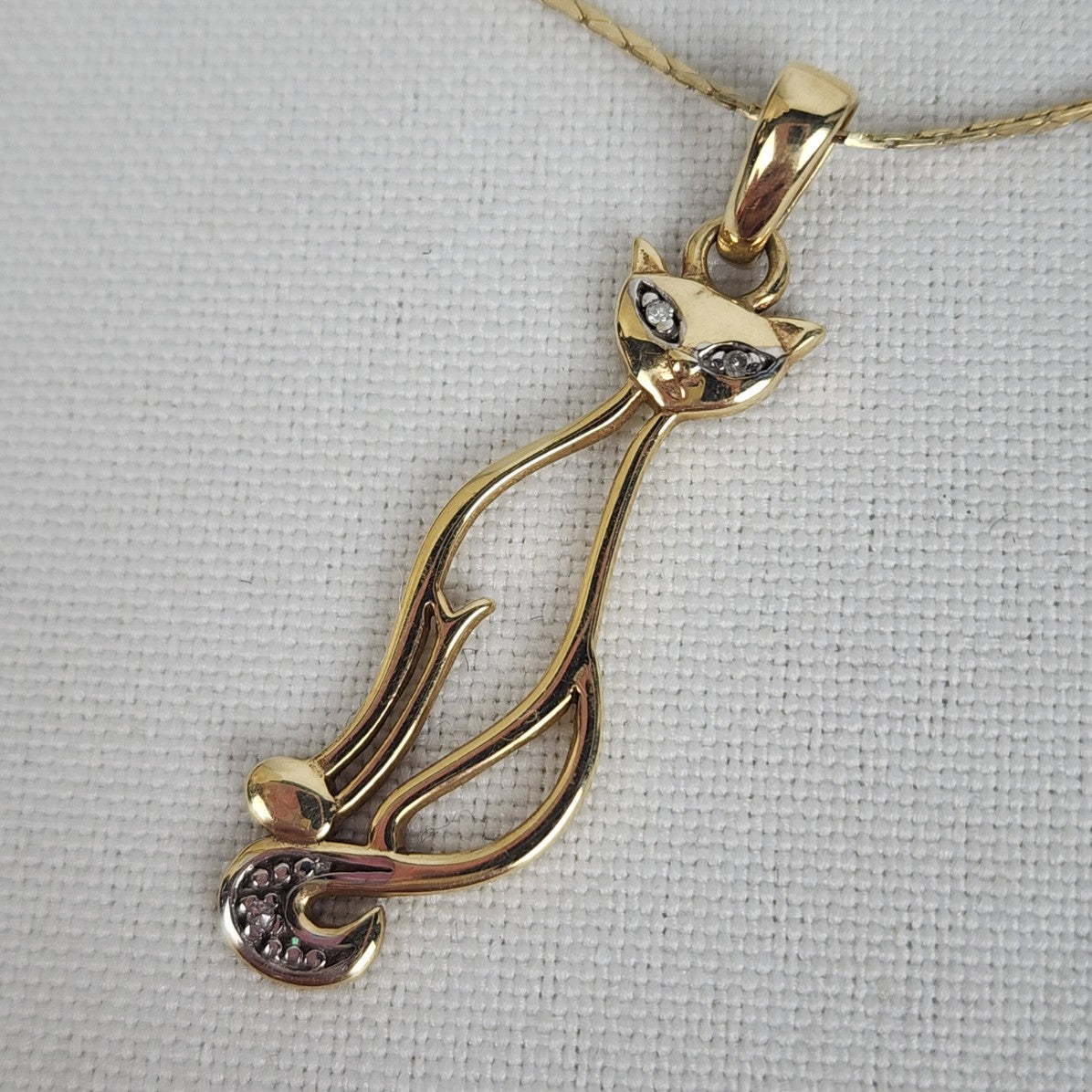 10k Yellow Gold Cat With Diamond Eyes & Tail Pendant 14K Gold Chain