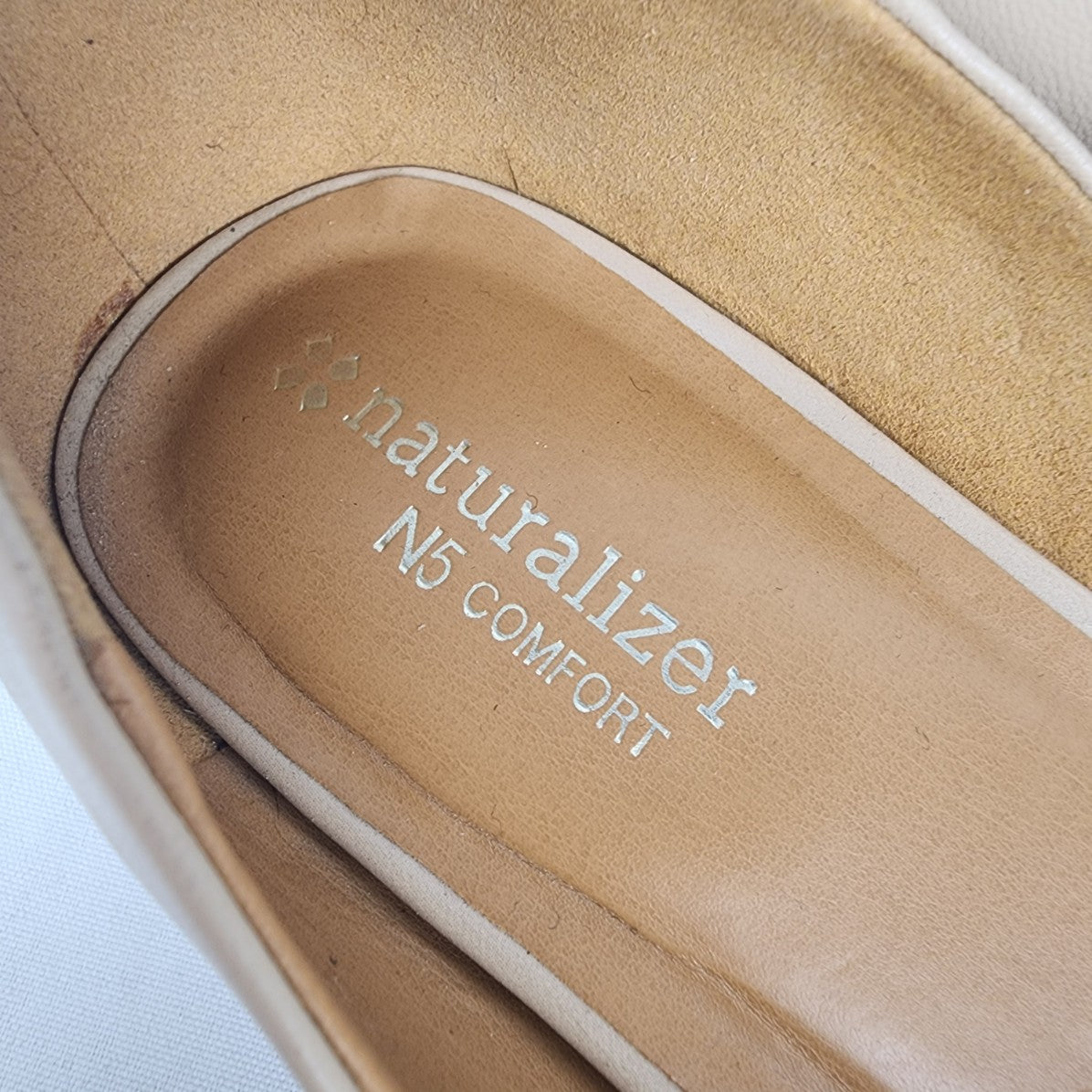 Naturalizer Brown & Taupe Low Wedge Sandals Size 9.5