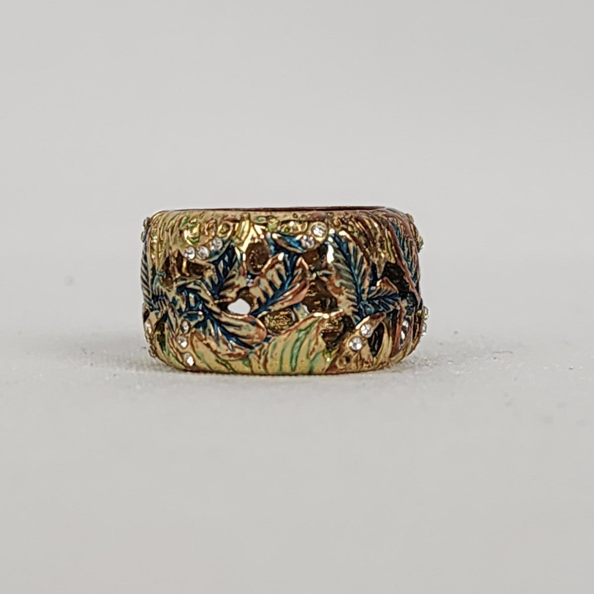 Gold Tone Floral Ring Size 7