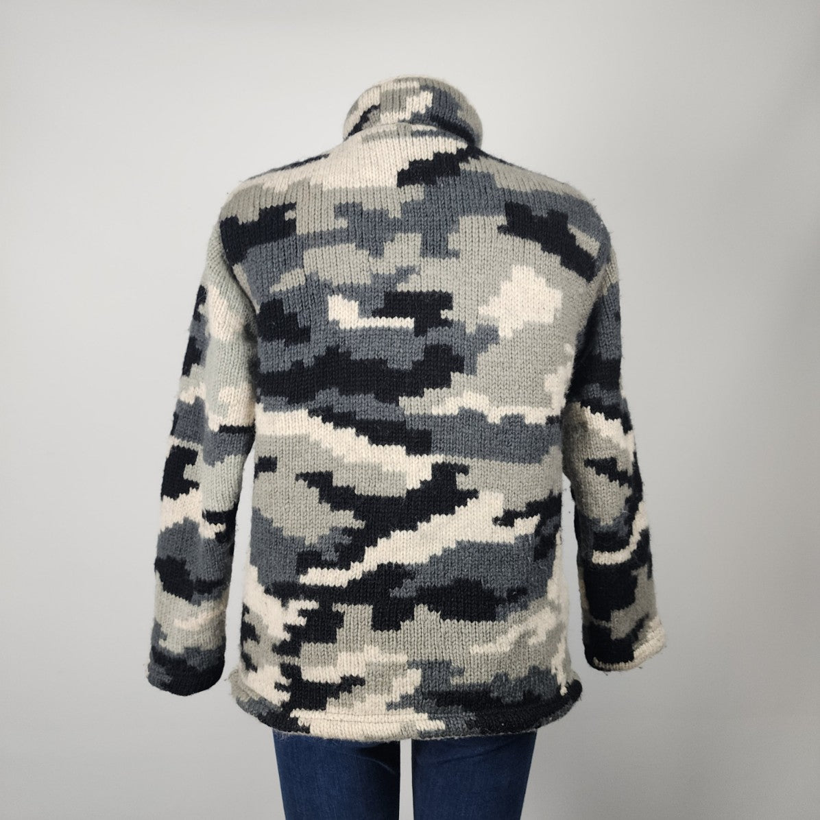 Made In Nepal Polar Knit Camo Jacket Size M