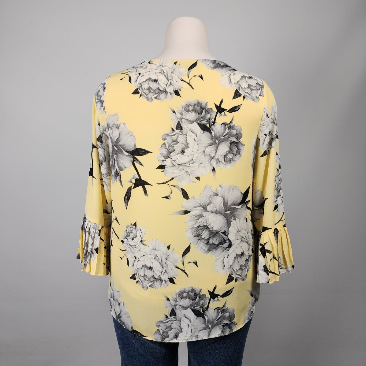 Laura Yellow Floral Flare Sleeve Blouse Size 1X