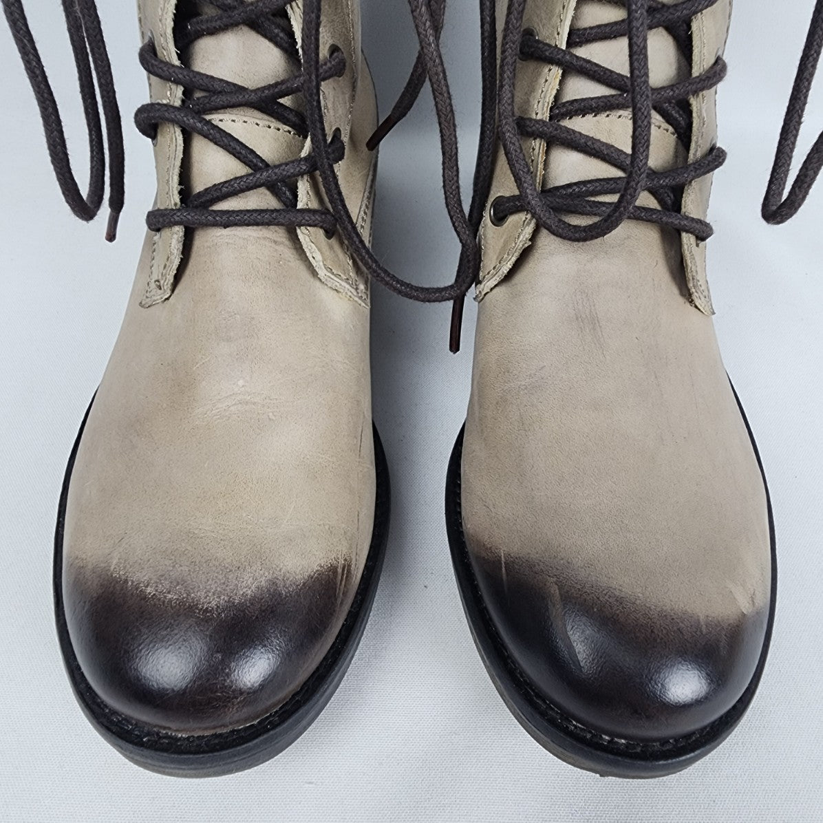 Matisse Taupe & Brown Leather Lace Up Ankle Boots Size 9.5