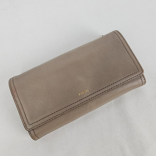 Fossil Taupe Leather Wallet