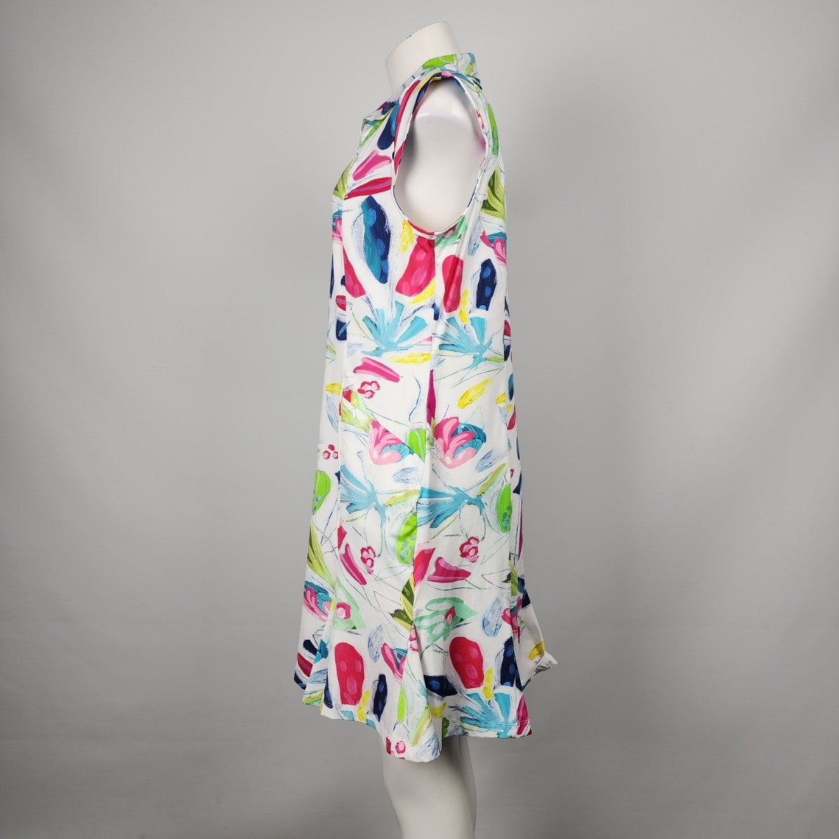 Dol'Cezza Gold Bright Floral Athletic Dress Size L