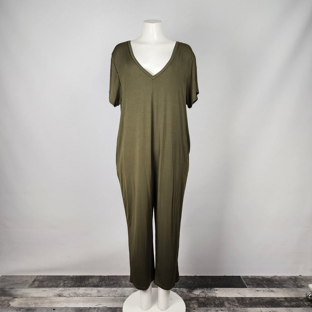 Jackson Rowe Green Jersey Onesie Cropped Jumpsuit Size L