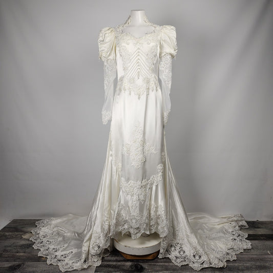 Vintage 80s Puff Sleeve Lace Beaded Detail Wedding Gown Size S/M