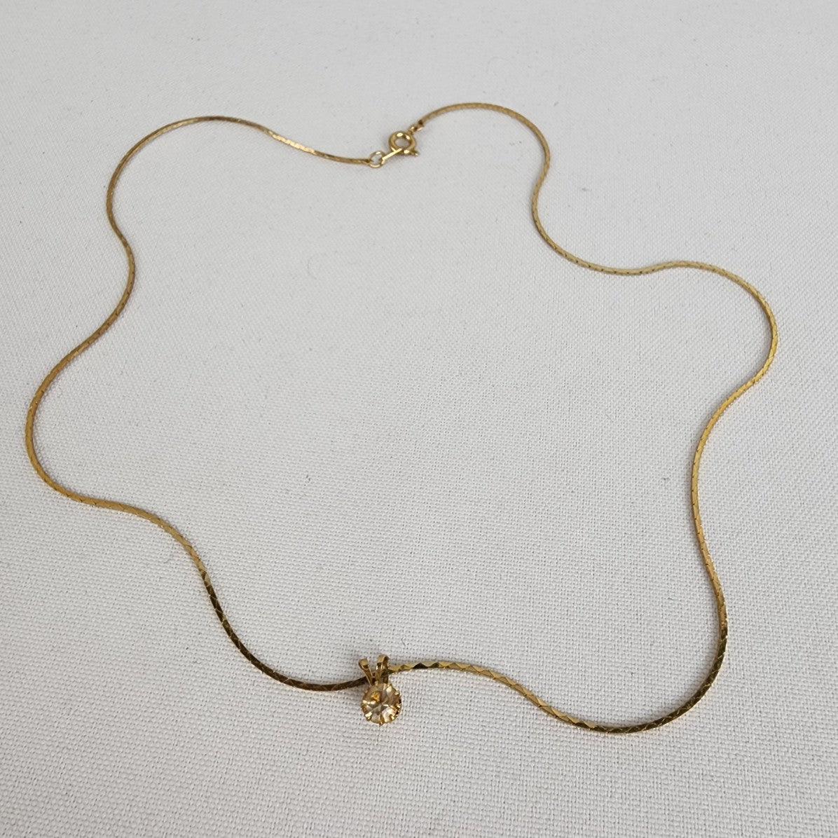 Vintage Gold Tone Delicate Rhinestone Pendant Necklace