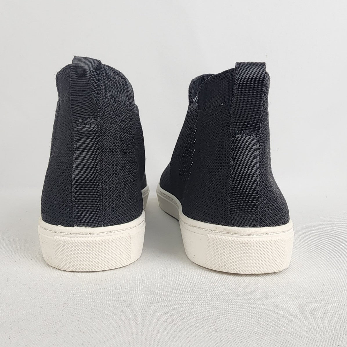 Kelly & Katie Black Knit Hi Top Sneakers Size 7.5