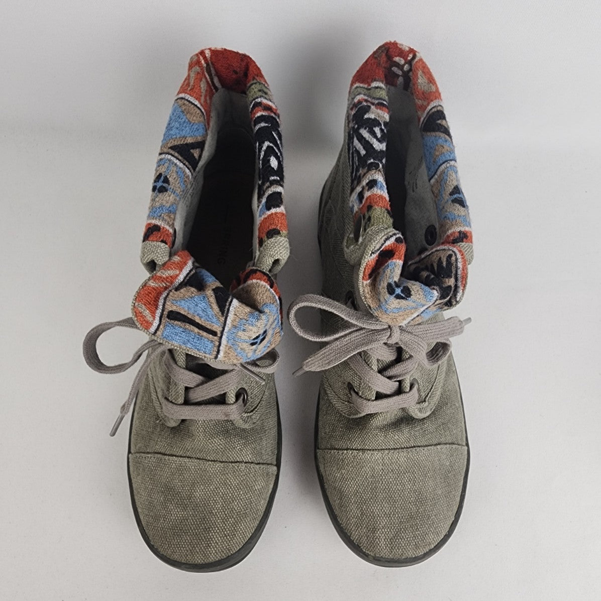 Call It Spring Grey Canvas Aztec Print Lace Up Booties Size 9