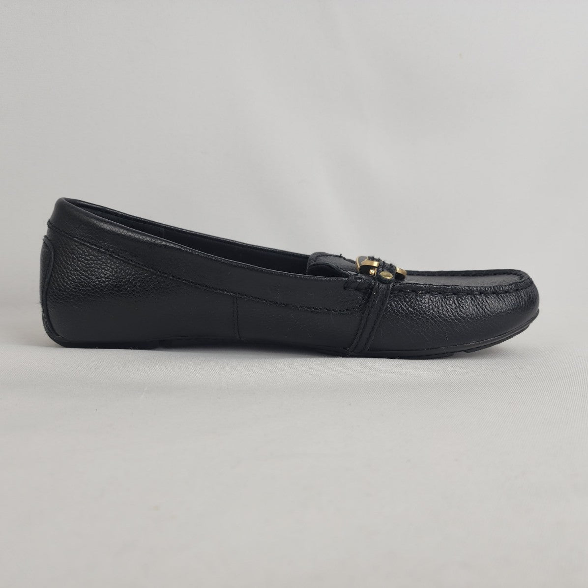 Isaac Mizrahi Black Leather Chain Detail Loafers Size 9