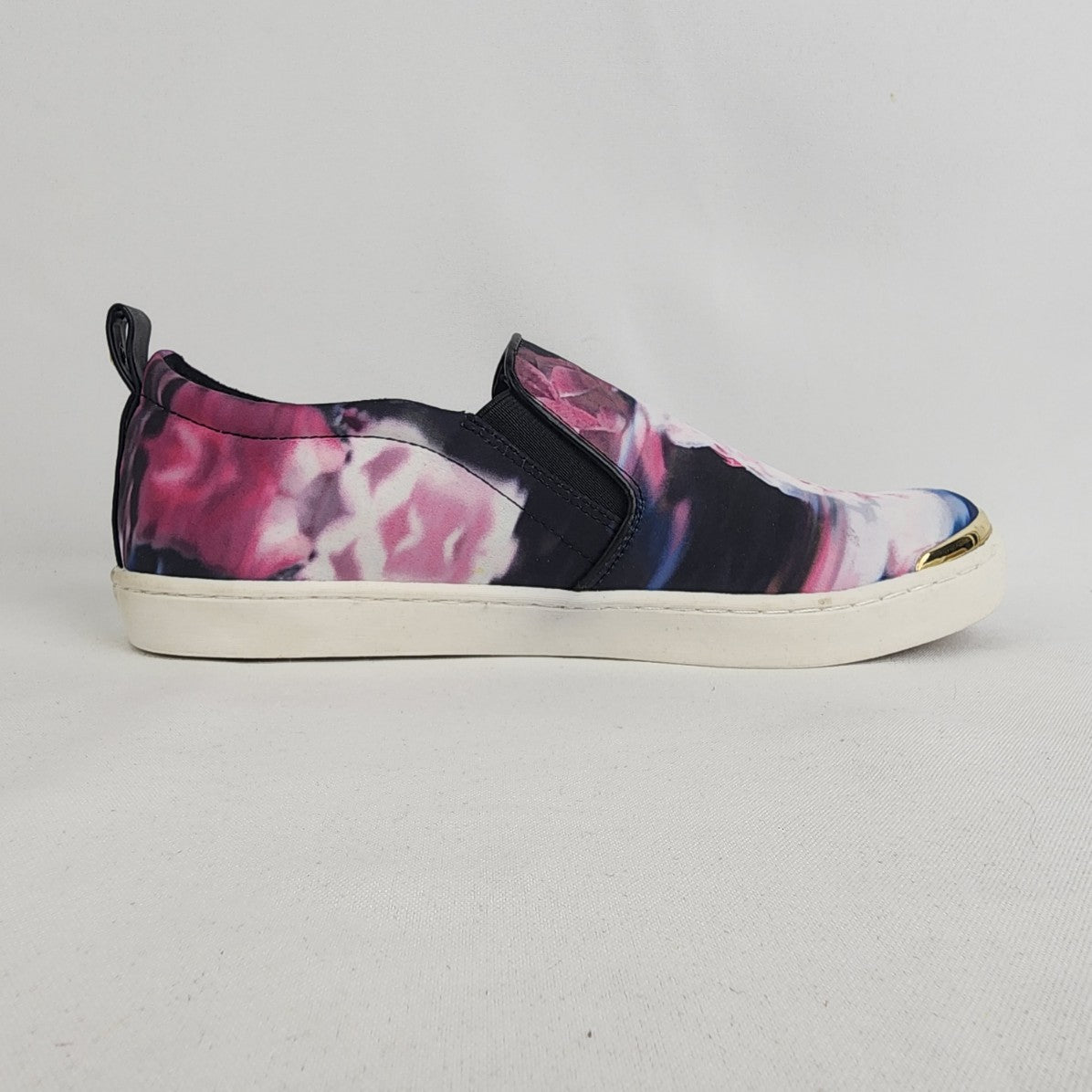 Expression Pink Floral Print Slip On Sneakers Size 9