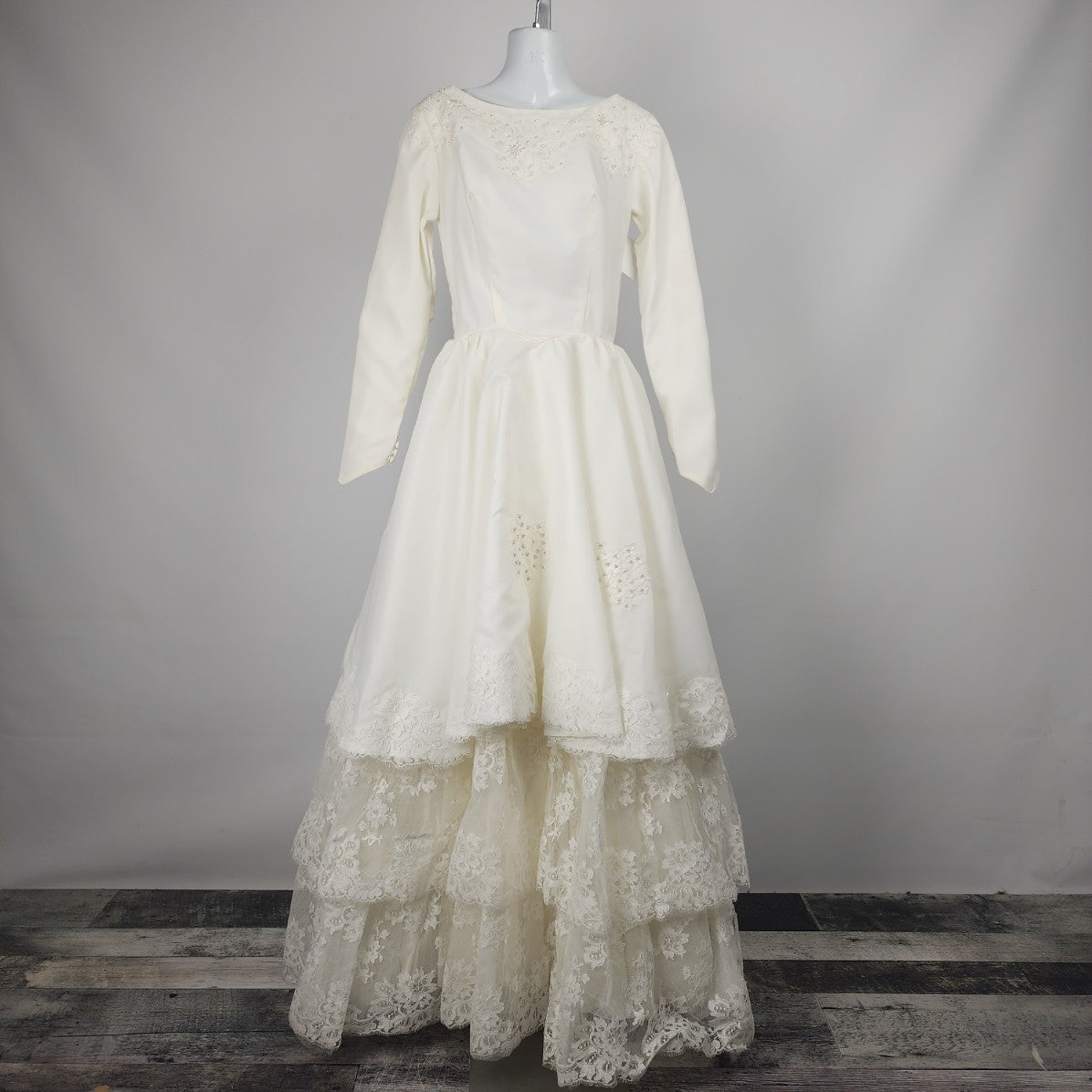 Vintage 60s White Beaded Lace Skirt Wedding Gown Size XS