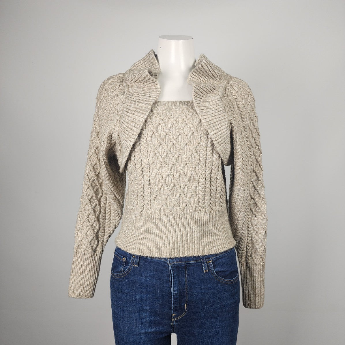 H&M Oatmeal Cable Knit With Ruffle Detail Sweater Size S