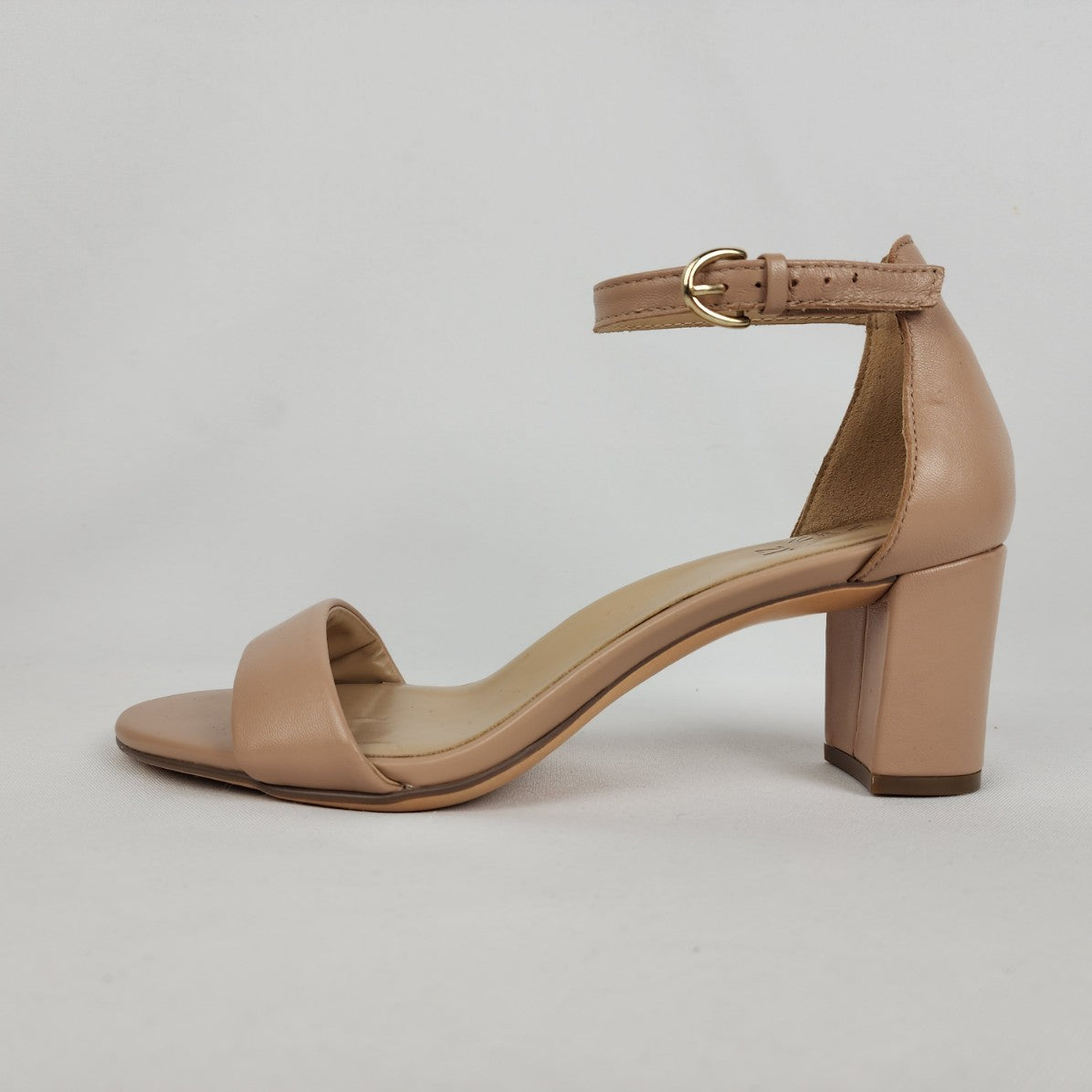 Naturalizer Nude Leather Block Heel Ankle Strap Shoes Size 9