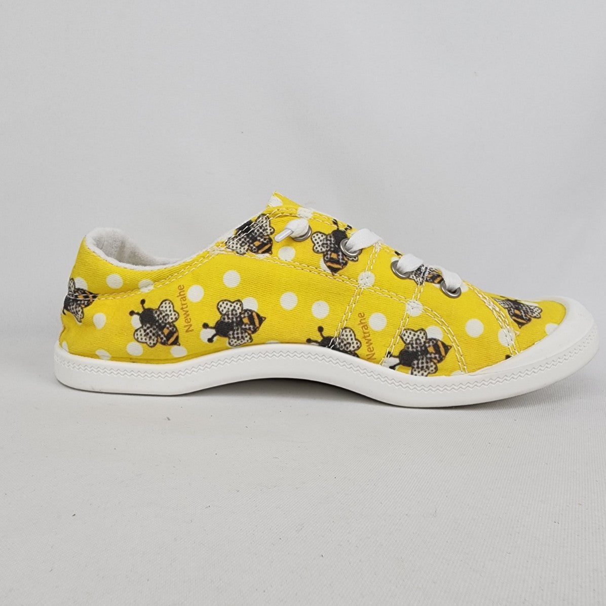 Bumble Bee Yellow Canvas Runners Size 7.5