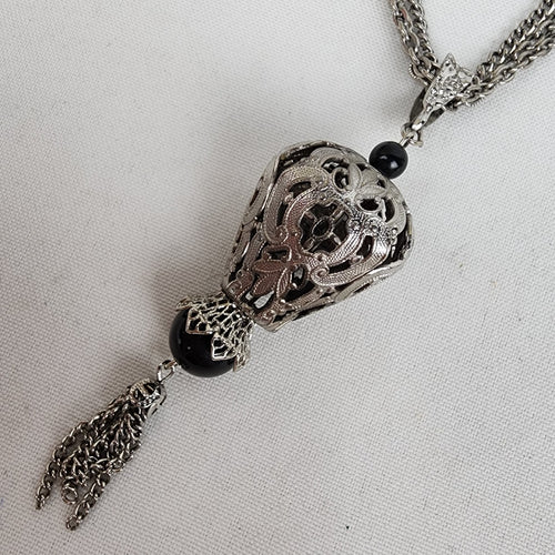Vintage Silver Tone Pendant Fringe Chain Necklace