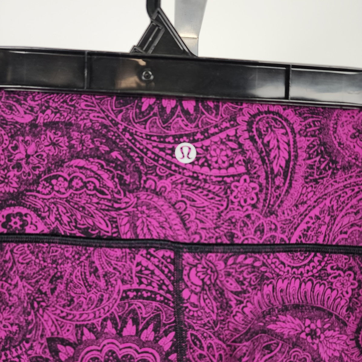 Lululemon Wunder Under Crop Antique Paisley Deep Fuschia Black Size 8