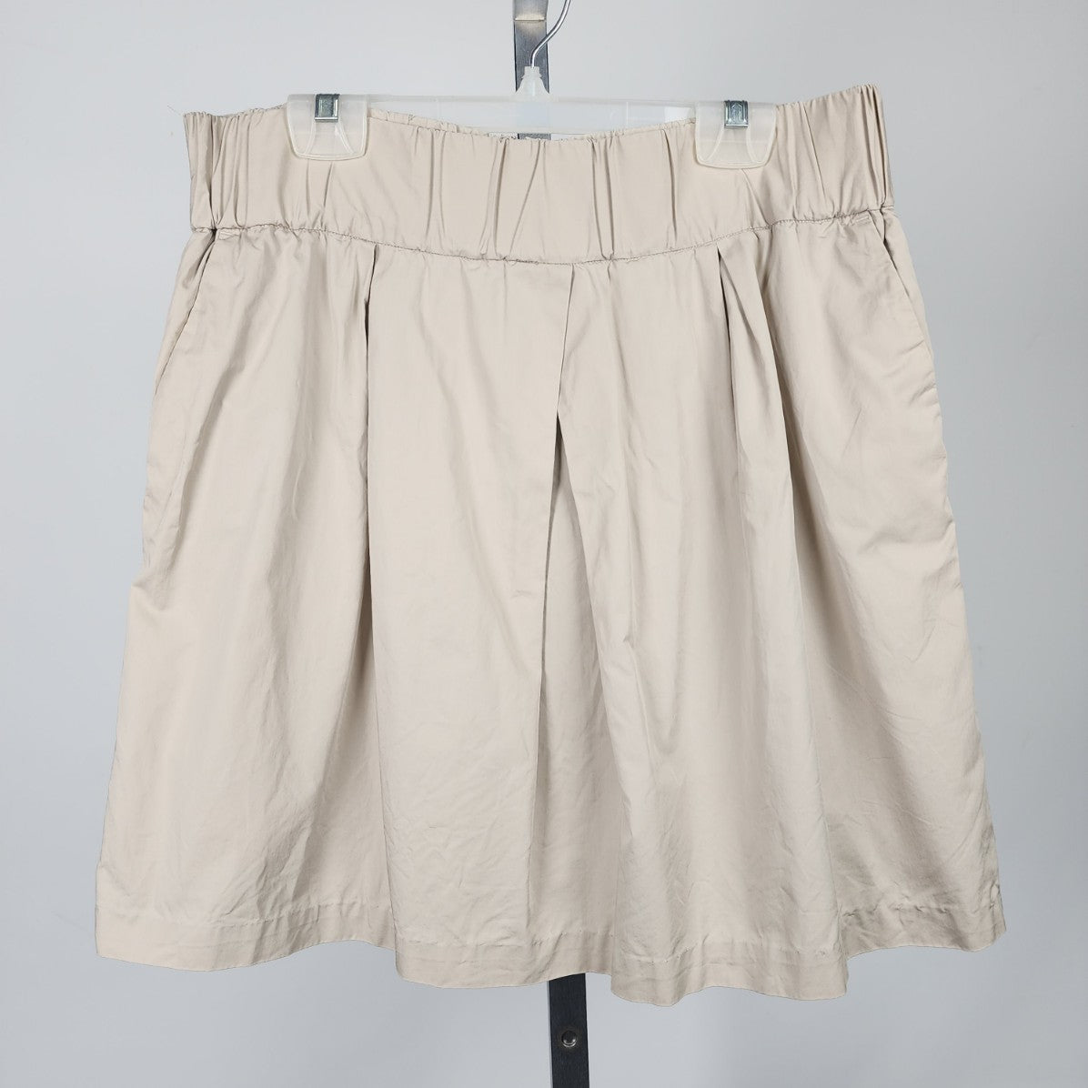 Banana Republic Cream Cream Mini Skirt Size M