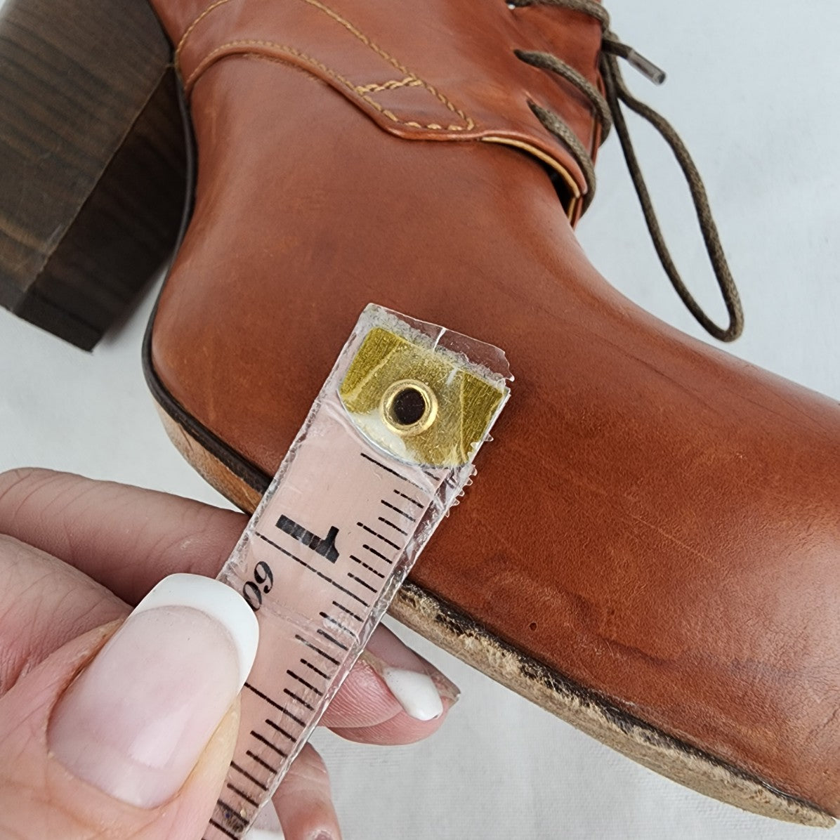 Objects in Mirror Brown Leather Lace Up Platform Oxfords Size 8.5