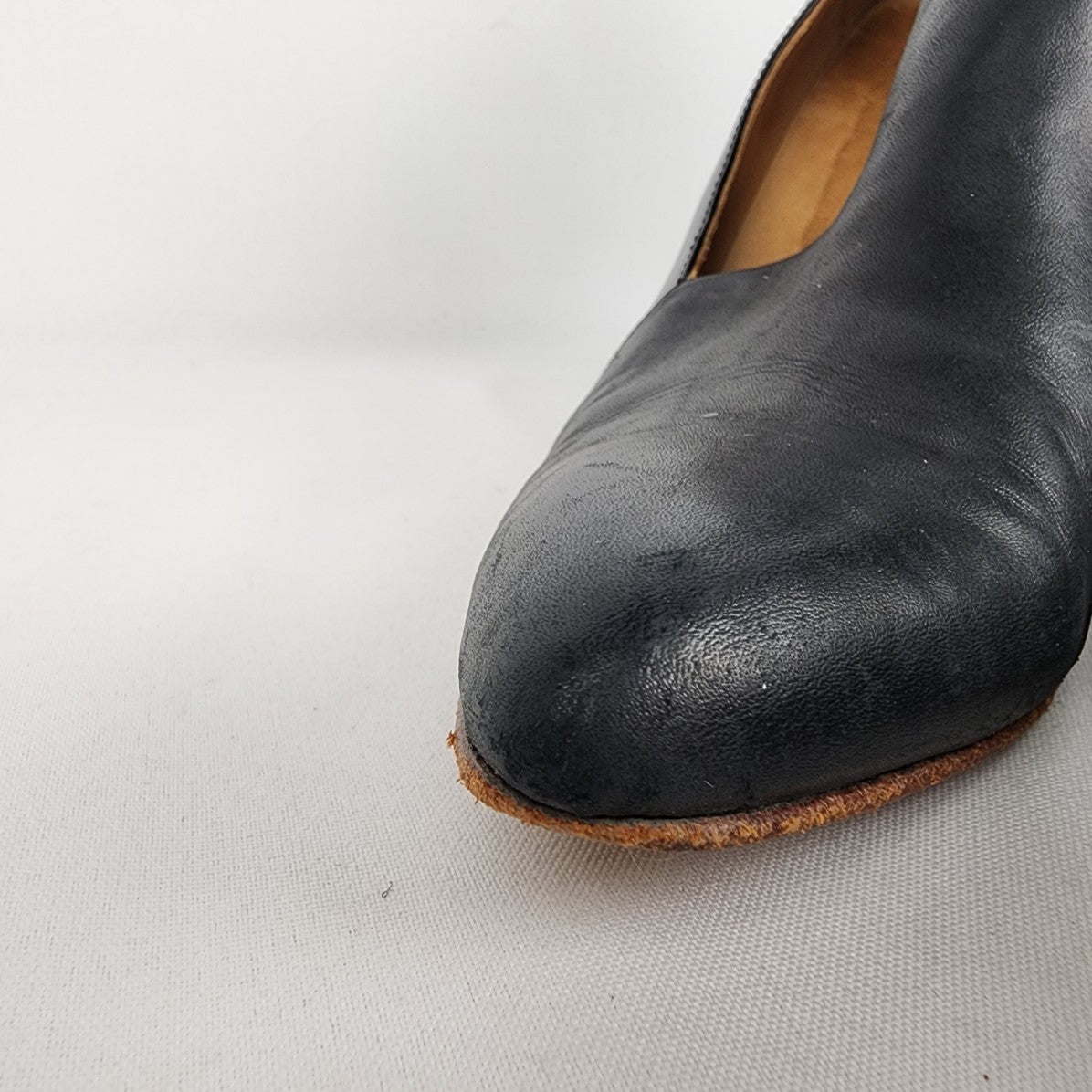 John Fluevog The Elegant Conversations Kendra Black Leather Heeled Shoe Size 9