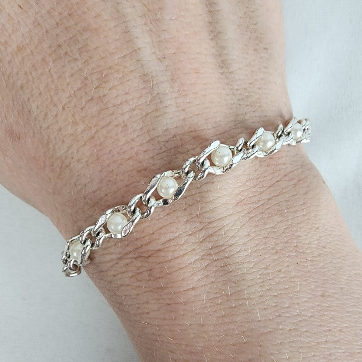 Silver Tone Faux Pearl Chain Link Bracelet