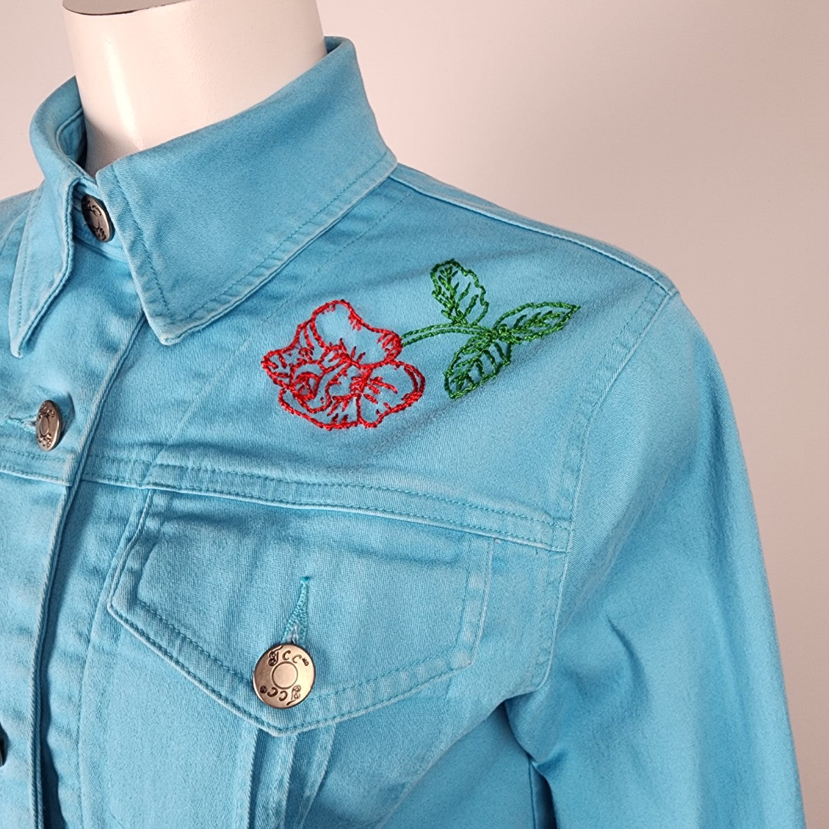 Tradition Country Collection Blue Cotton Embroidered Floral Button Up Denim Jacket Size 8