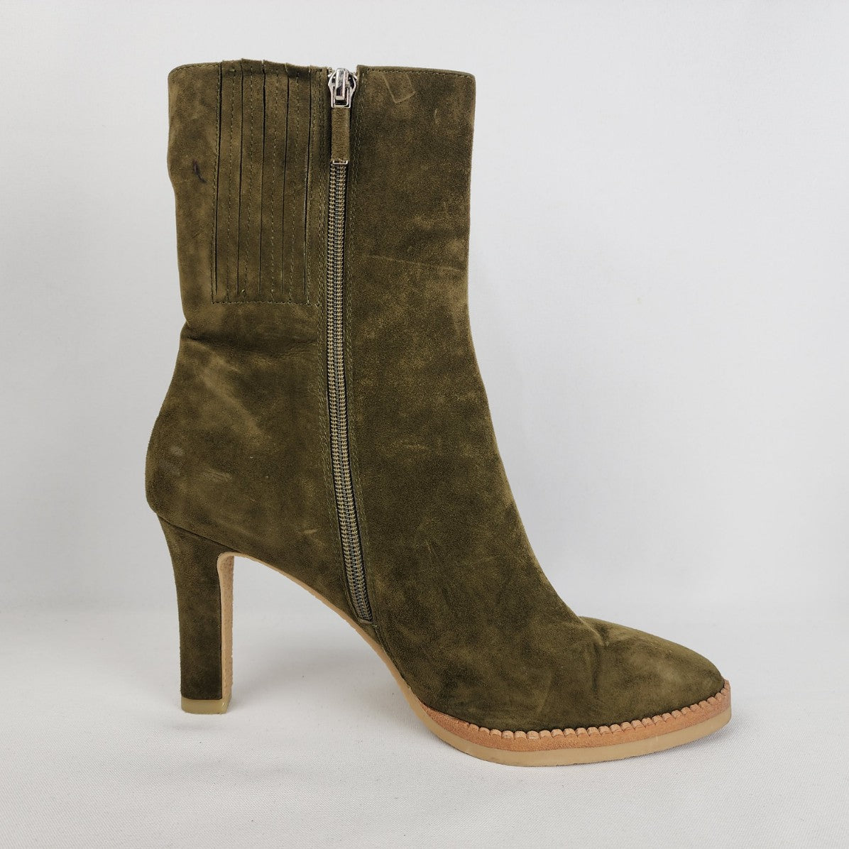 Lola Cruz Green Suede Heeled Ankle Booties Size 9.5