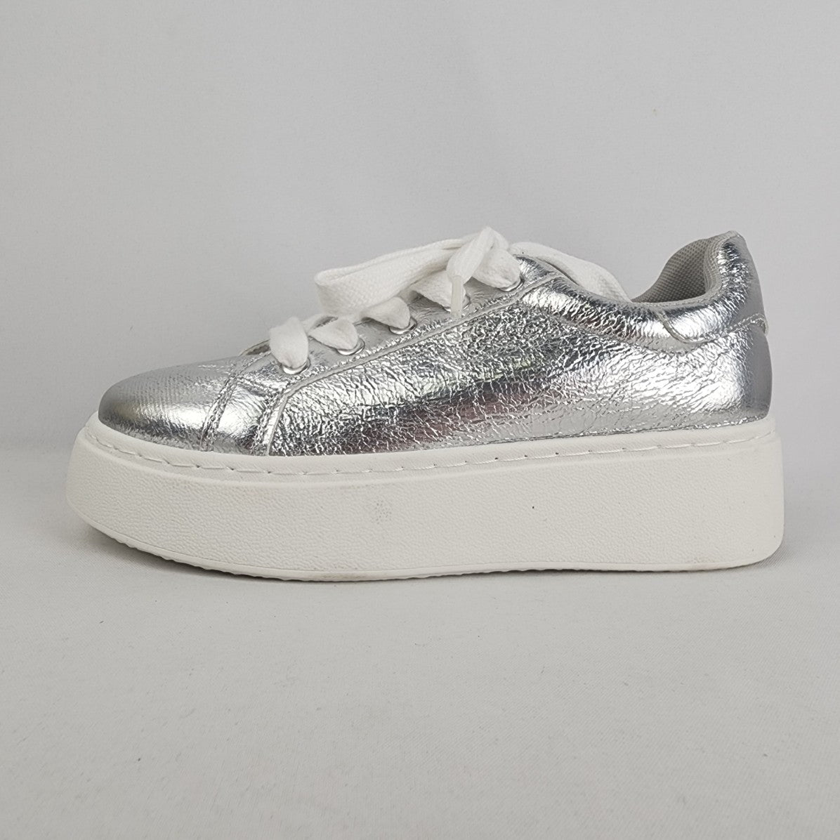 Dirty Laundry Silver Metallic Record Platform Sneaker Size 8