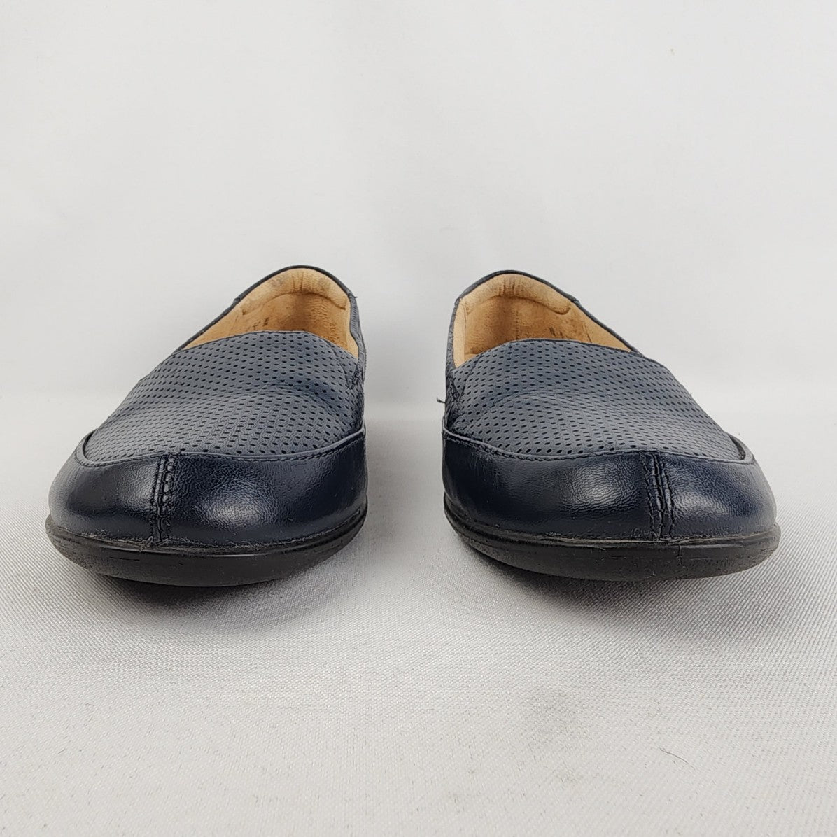 Naturalizer Fuji Navy Leather Perforated Loafers Size 7