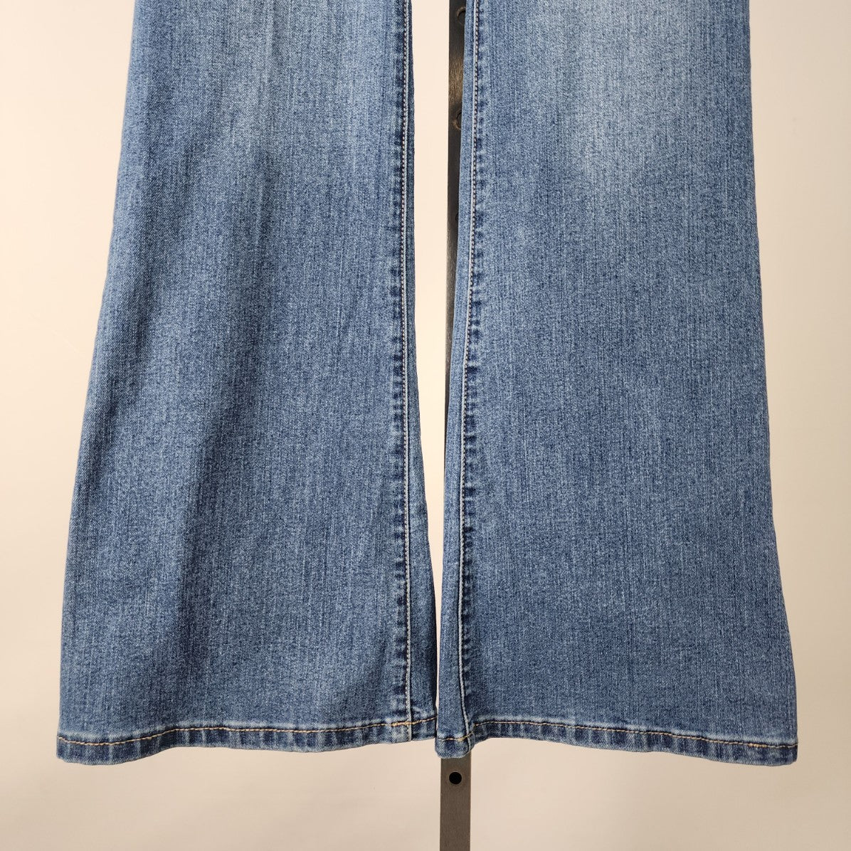 d. jeans Mid Rise Flare Leg Denim Jeans Size 4