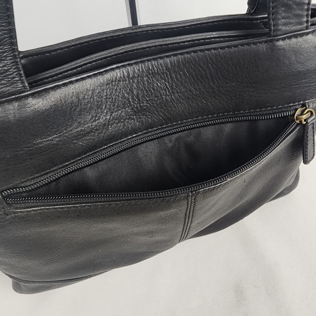 Colorado Black Leather Shoulder Purse