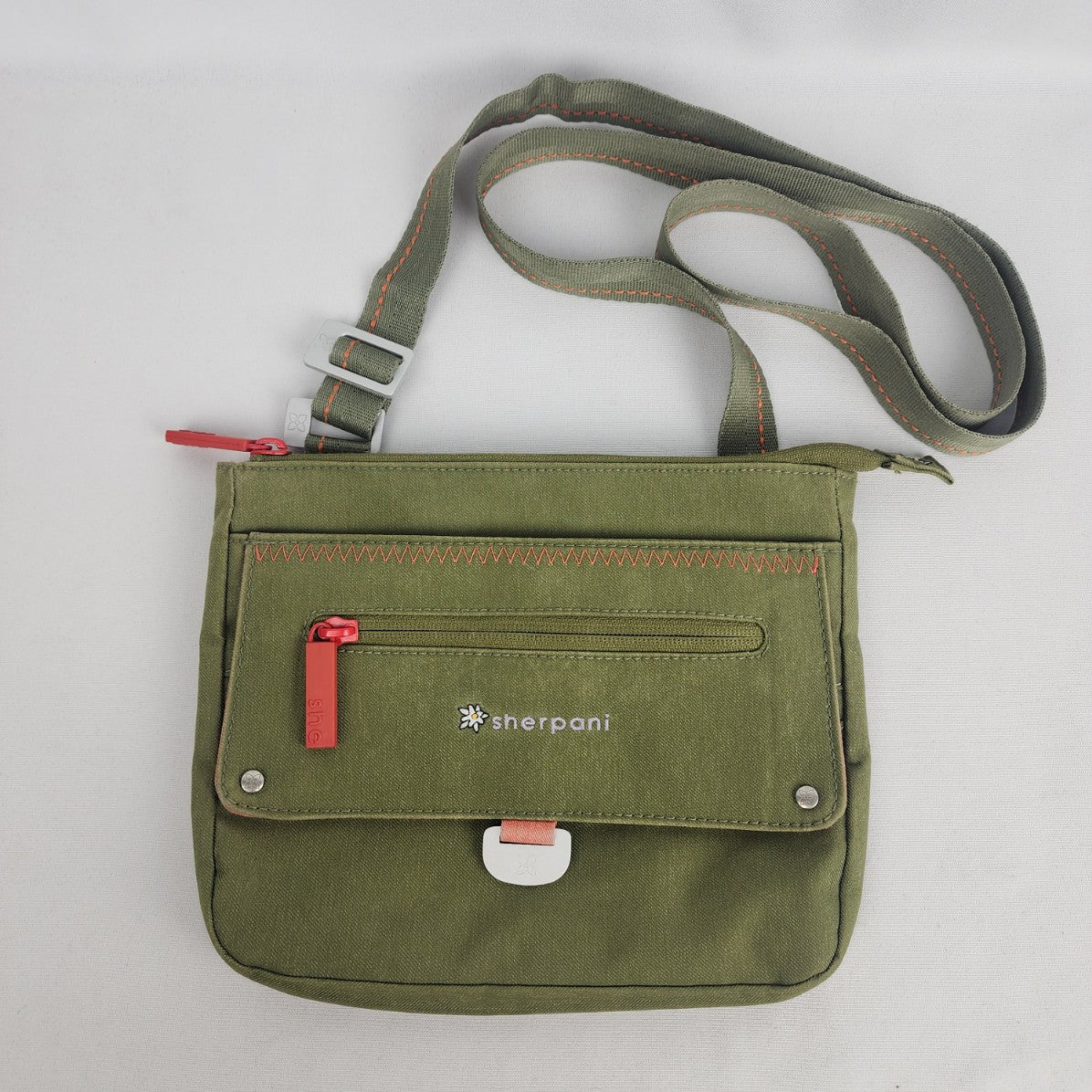 Sherpani Green Canvas Crossbody Purse