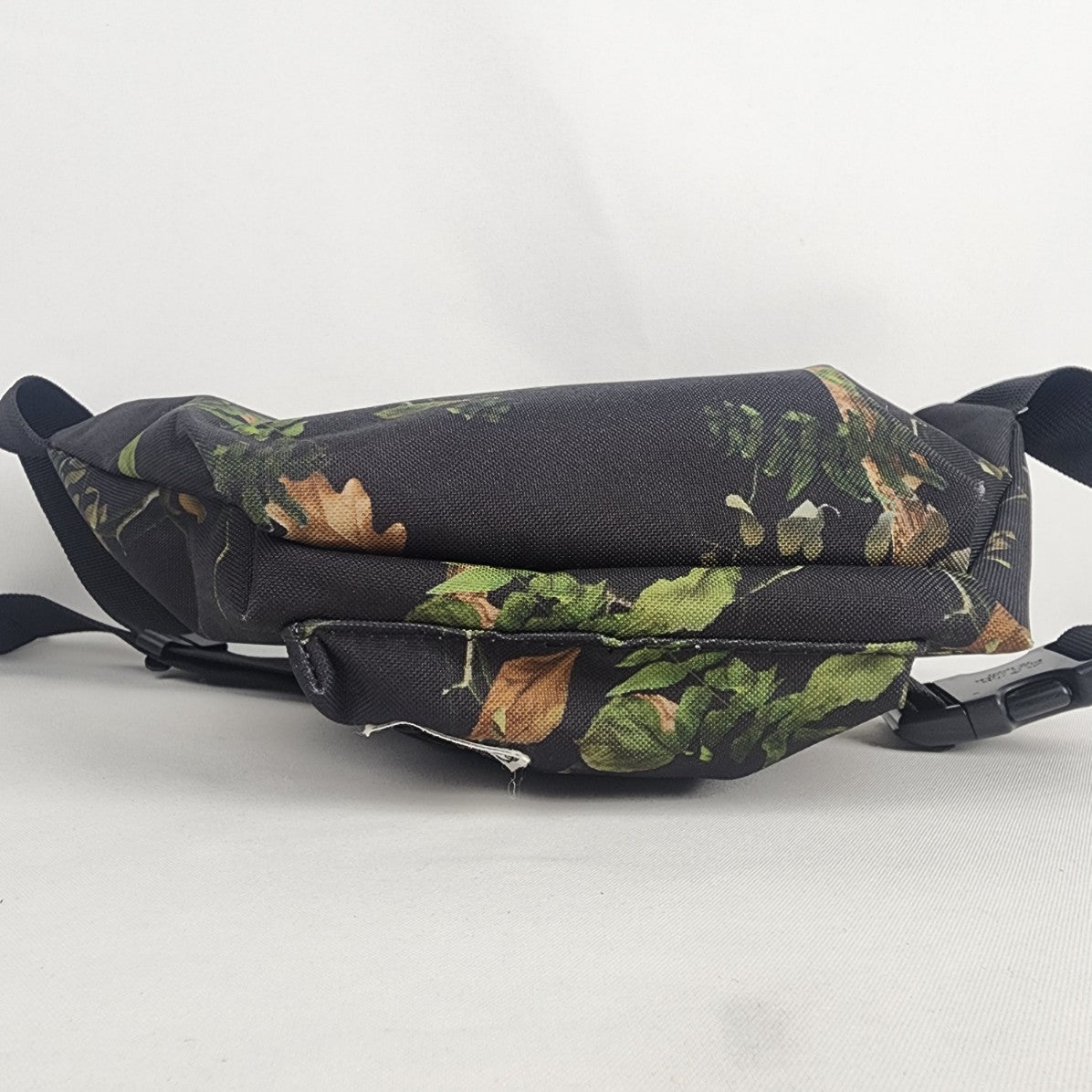 Herschel Supply Seventeen Black Floral Hip Pack Belt Bag