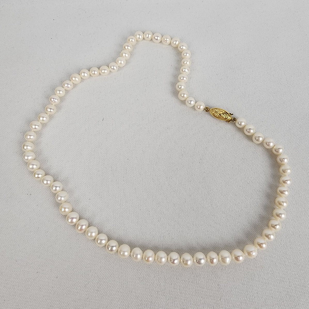 Vintage Cream Faux Pearl Glass Beaded Necklace