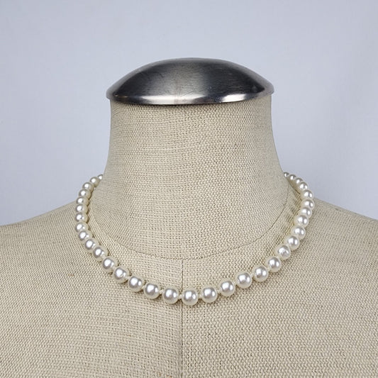 Vintage White Faux Pearl Necklace