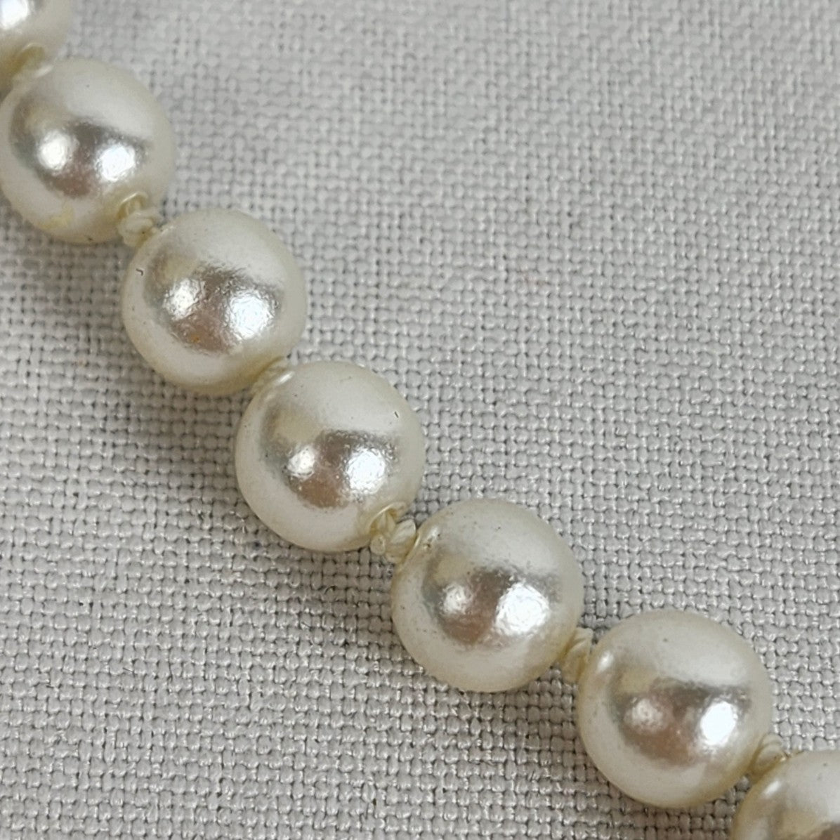 Vintage White Faux Pearl Necklace