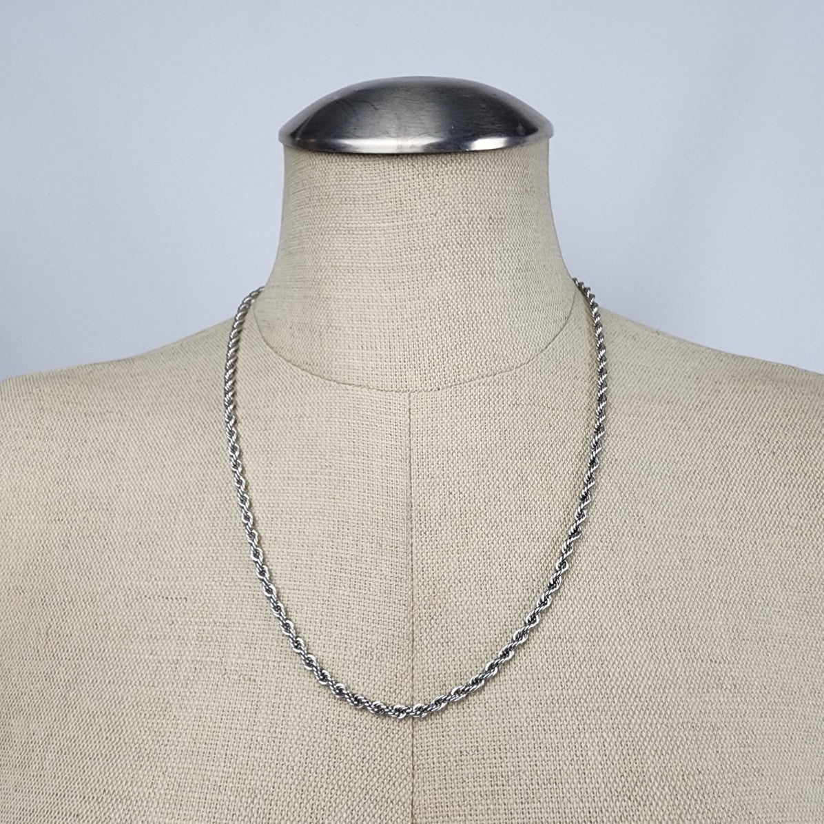 Vintage Silver Tone Rope Chain Link Necklace