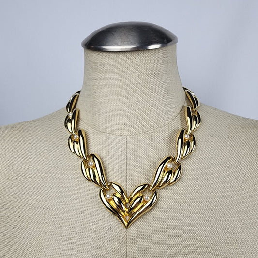 Vintage 80s Gold Tone Heart Link Necklace